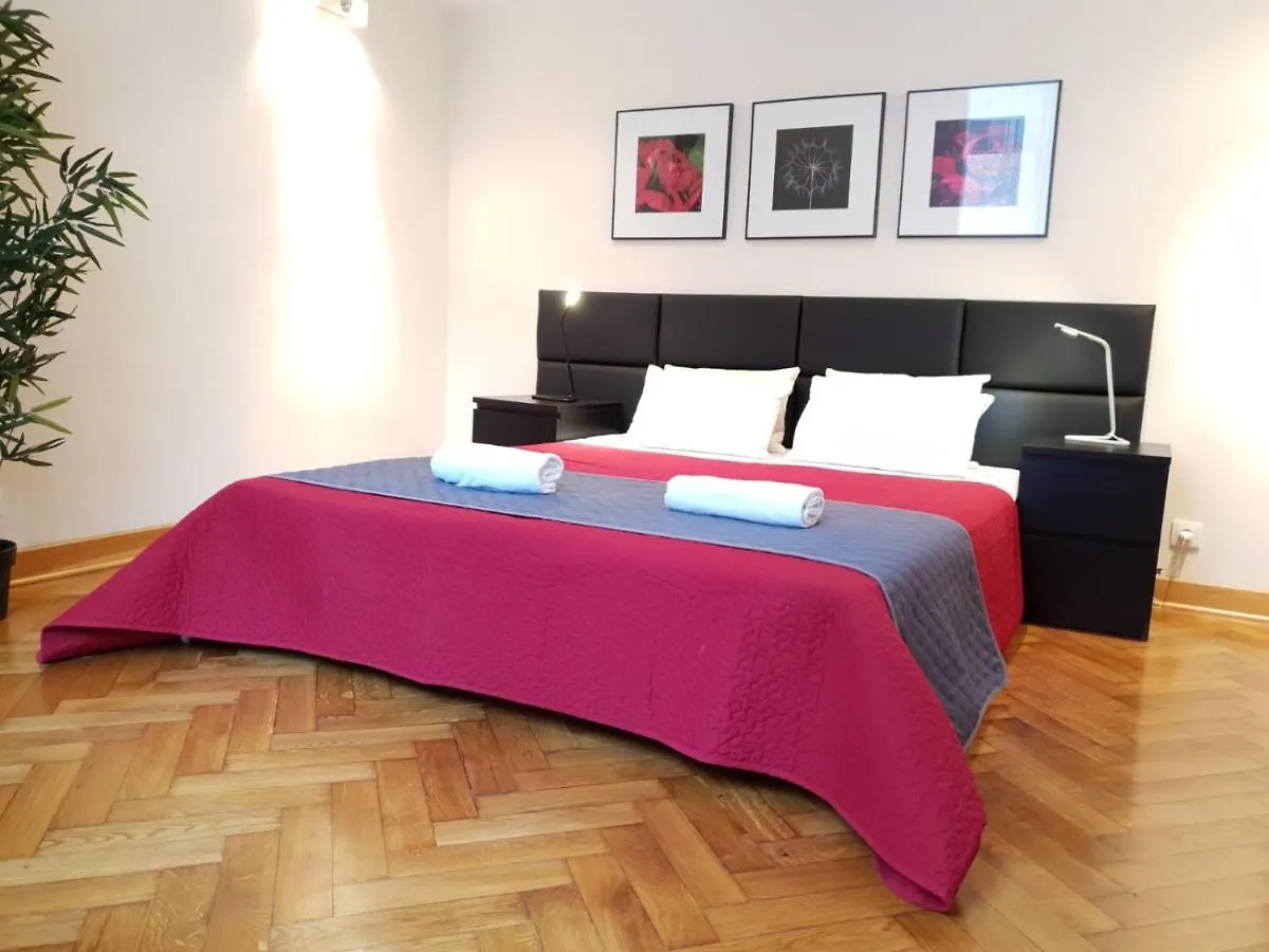 Golden Apartments With Lift - Old Town Krakov 0*,  Polsko