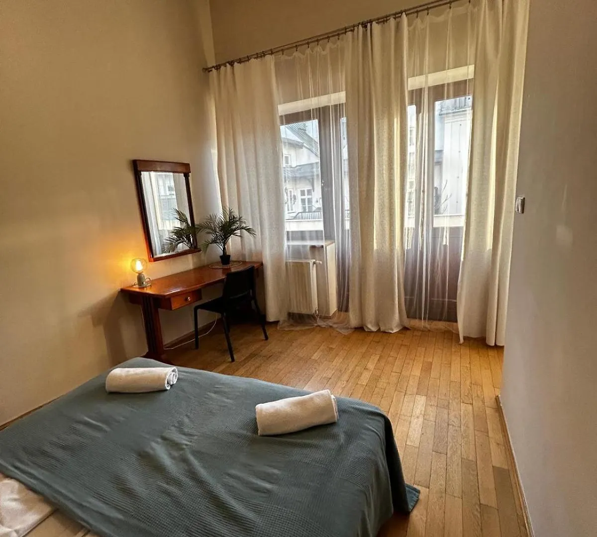 Golden Apartments With Lift - Old Town Краков Польша