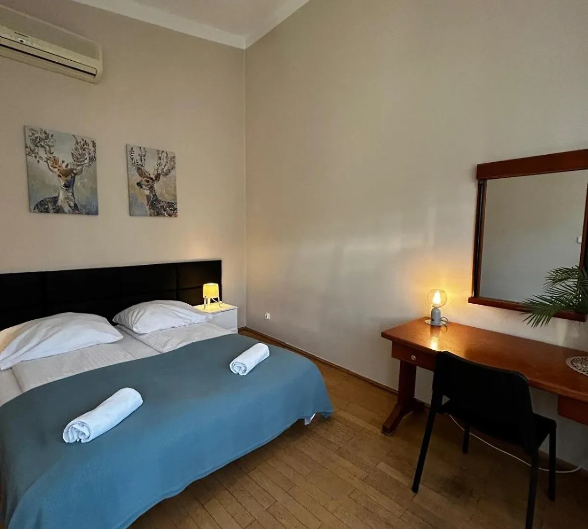Golden Apartments With Lift - Old Town Krakow Poland