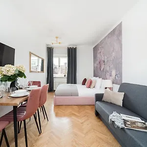 Apartment Gallery 7 - 6, Krakow