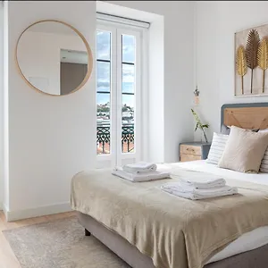 https://castelo-studios.hotels-lisbon-portugal.com