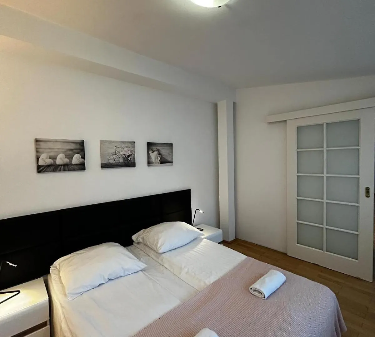 Golden Apartments With Lift - Old Town Krakow Poland