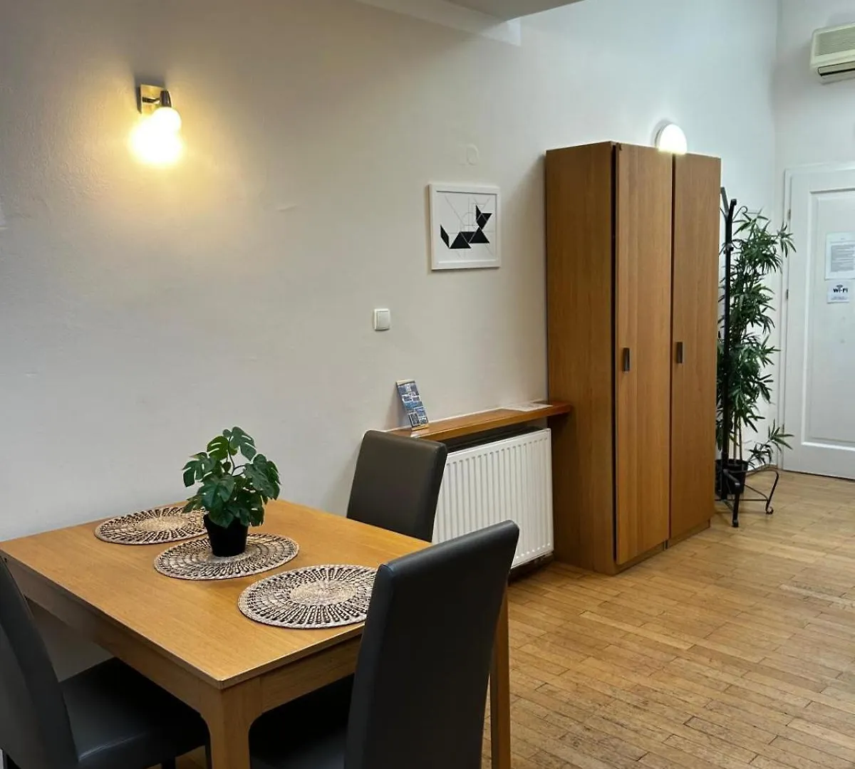 Golden Apartments With Lift - Old Town Krakow 0*,  Poland